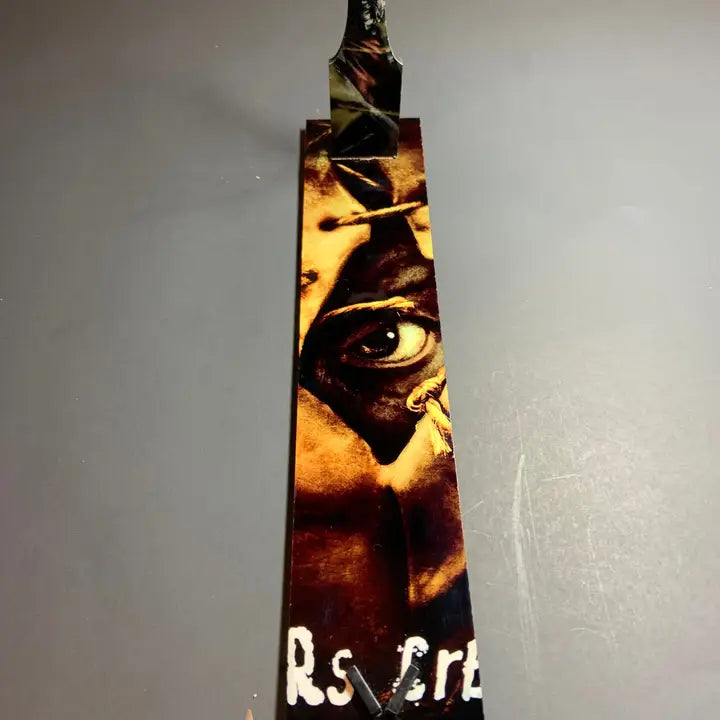 Jeepers Creepers 2001 Knife With t Sublimated Stand