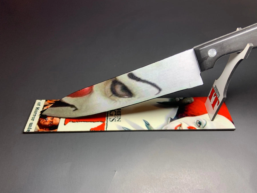 It 1990 Penny Wise Stephen King Knife With/ Sublimated Stand