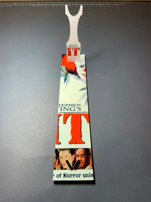 It 1990 Penny Wise Stephen King Knife With/ Sublimated Stand